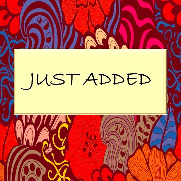 LIKE THIS POST TO FOLLOW THIS CLOSET! - Picture 1 of 1